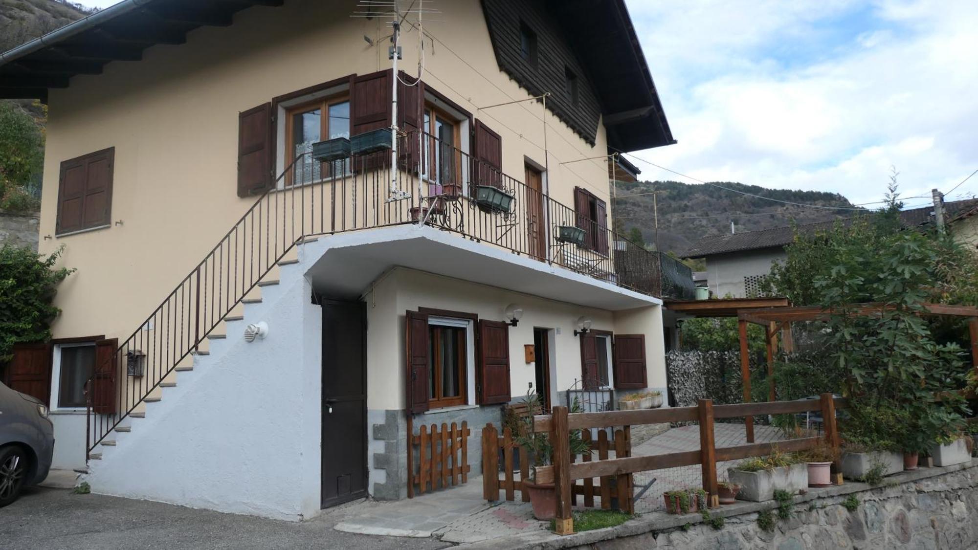 La Petite Maison Villa Aosta Exterior foto